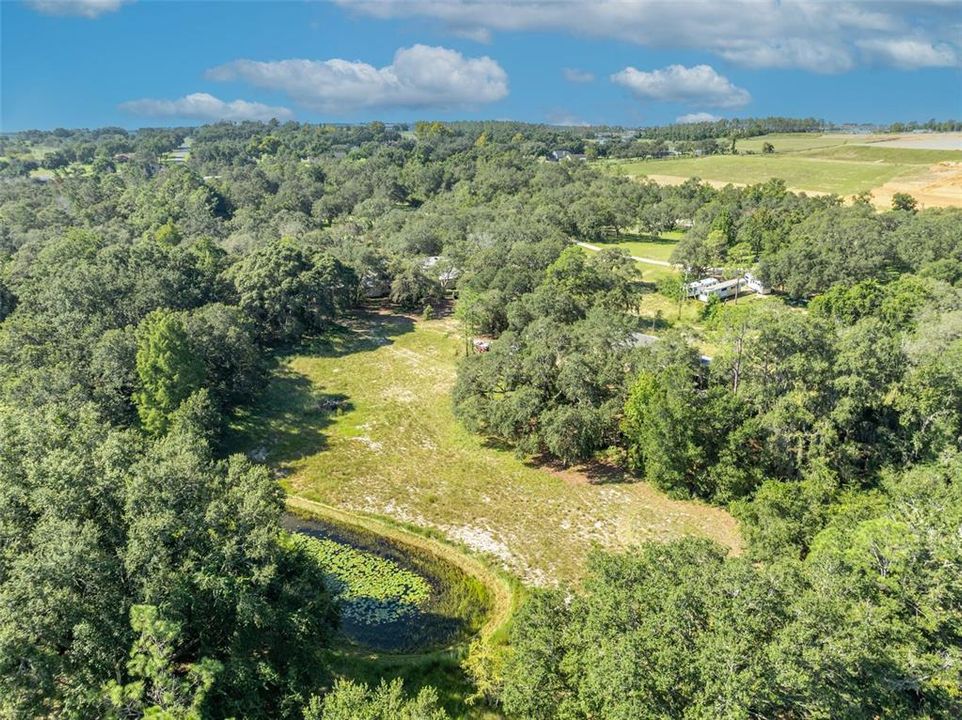 Activo con contrato: $898,500 (6 camas, 4 baños, 4339 Pies cuadrados)