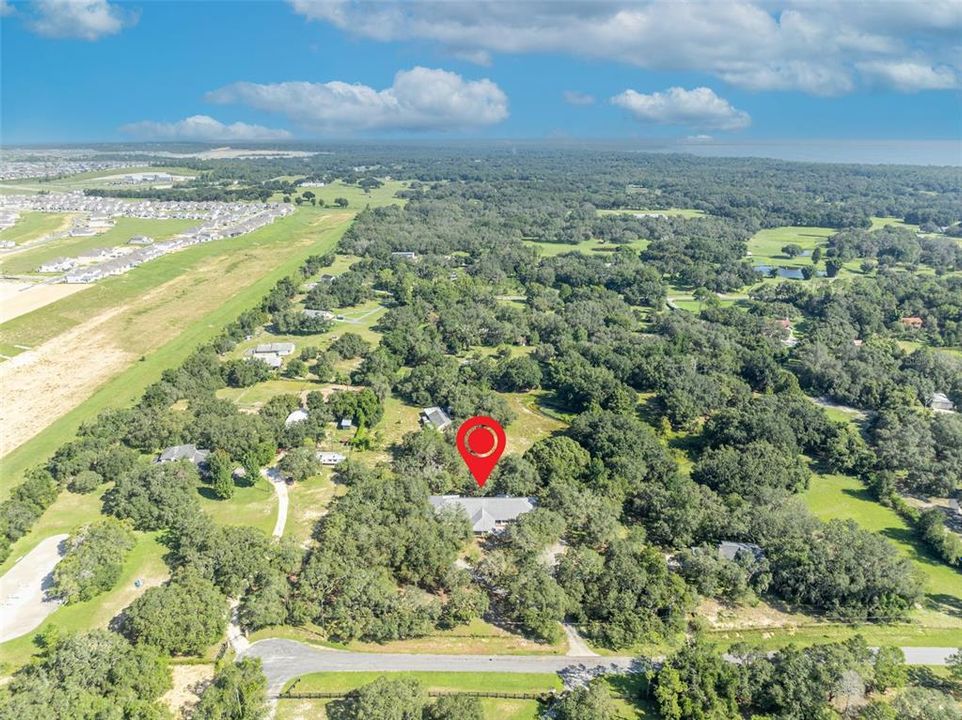 Activo con contrato: $898,500 (6 camas, 4 baños, 4339 Pies cuadrados)