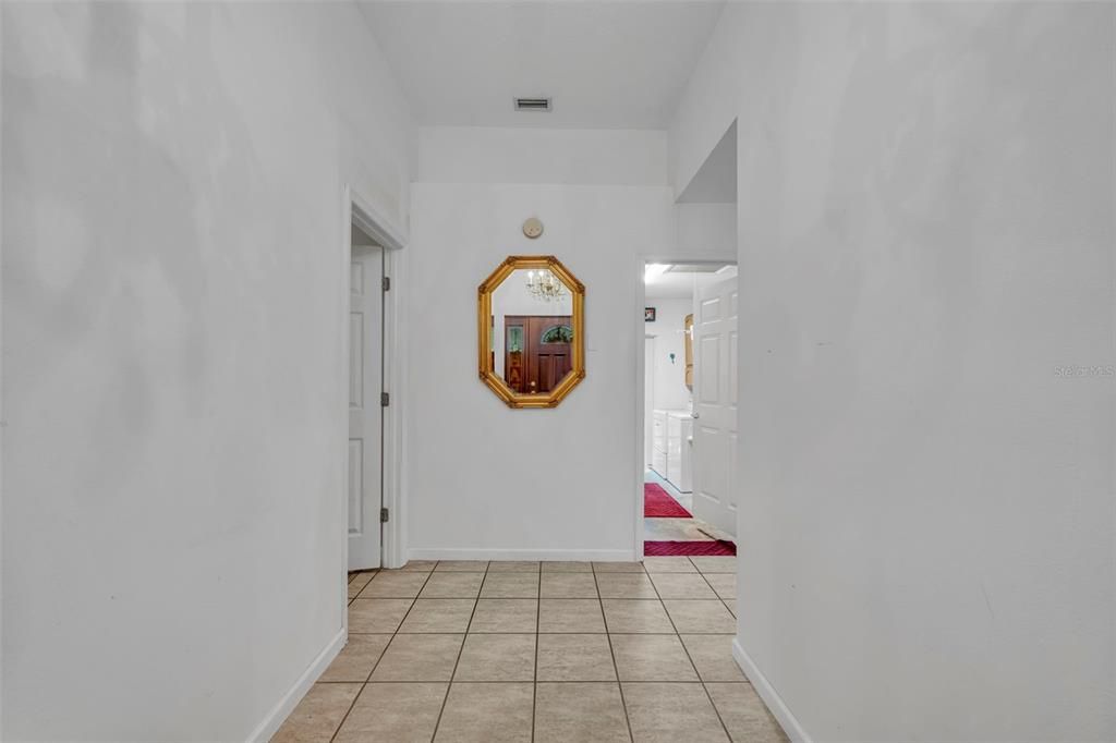 Activo con contrato: $898,500 (6 camas, 4 baños, 4339 Pies cuadrados)