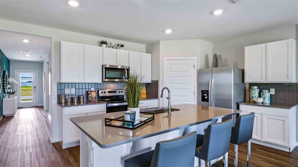 Active With Contract: $465,000 (4 beds, 2 baths, 1828 Square Feet)