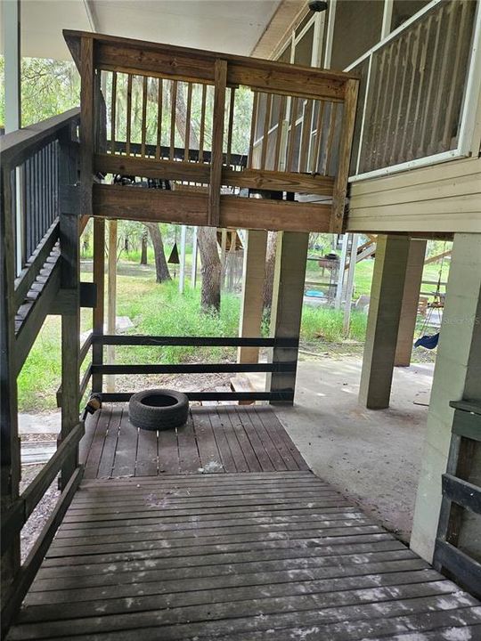 For Sale: $255,000 (3 beds, 2 baths, 1184 Square Feet)