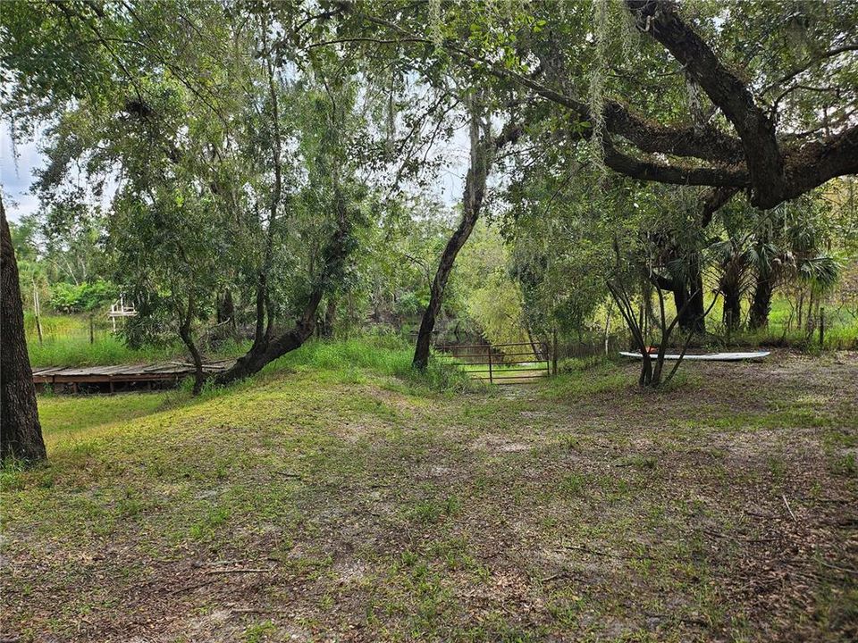 For Sale: $255,000 (3 beds, 2 baths, 1184 Square Feet)