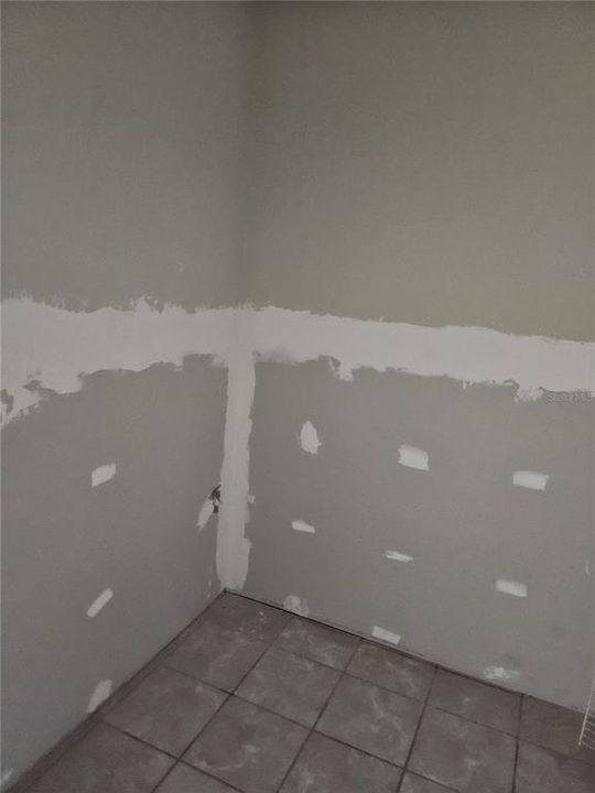 For Sale: $255,000 (3 beds, 2 baths, 1184 Square Feet)