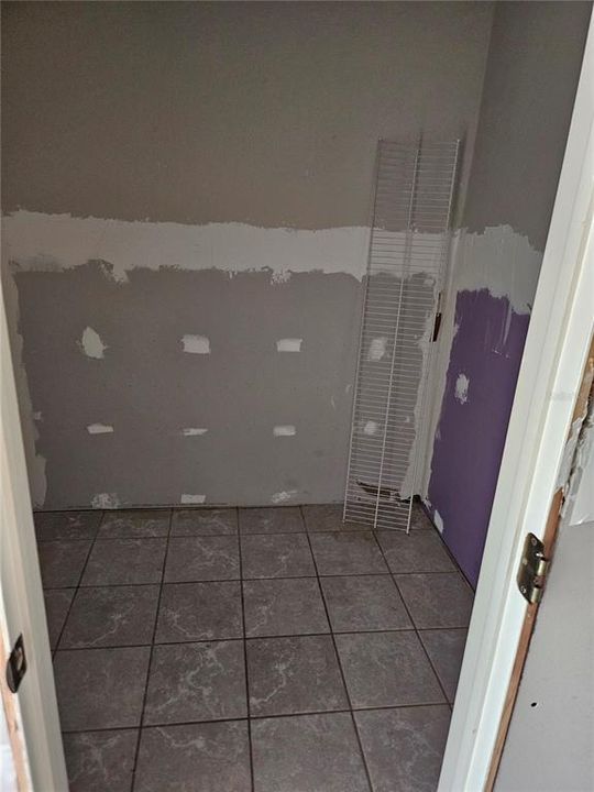 For Sale: $255,000 (3 beds, 2 baths, 1184 Square Feet)