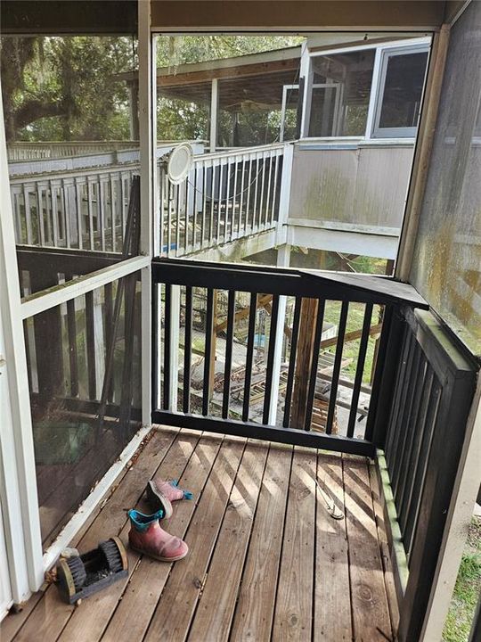 For Sale: $255,000 (3 beds, 2 baths, 1184 Square Feet)