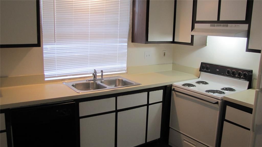For Rent: $1,500 (2 beds, 2 baths, 1138 Square Feet)