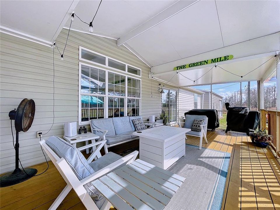 На продажу: $899,900 (4 спален, 3 ванн, 2820 Квадратных фут)