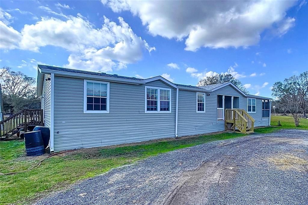 На продажу: $899,900 (4 спален, 3 ванн, 2820 Квадратных фут)