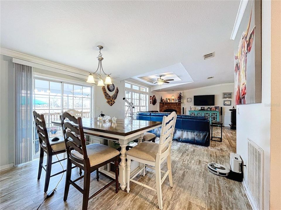 На продажу: $899,900 (4 спален, 3 ванн, 2820 Квадратных фут)