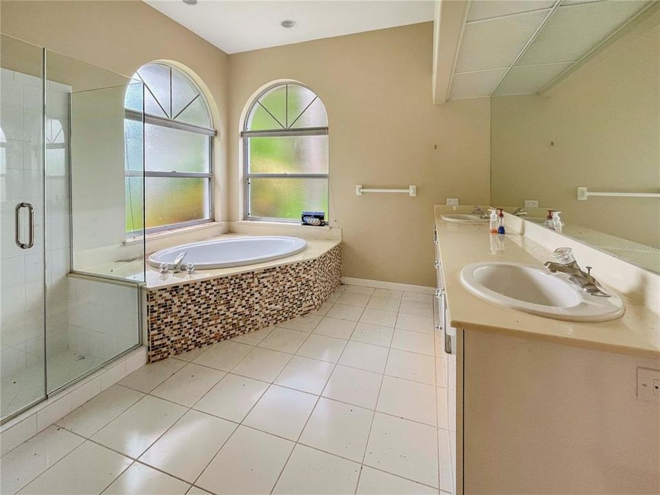 En Renta: $3,395 (3 camas, 3 baños, 2641 Pies cuadrados)