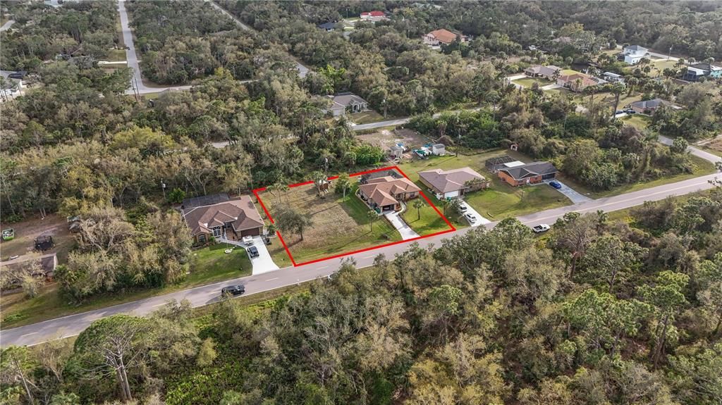 合同活跃: $359,900 (3 贝兹, 2 浴室, 1422 平方英尺)