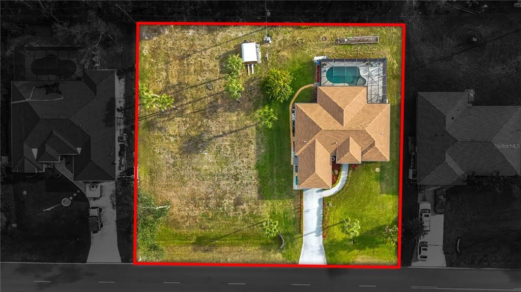 合同活跃: $359,900 (3 贝兹, 2 浴室, 1422 平方英尺)