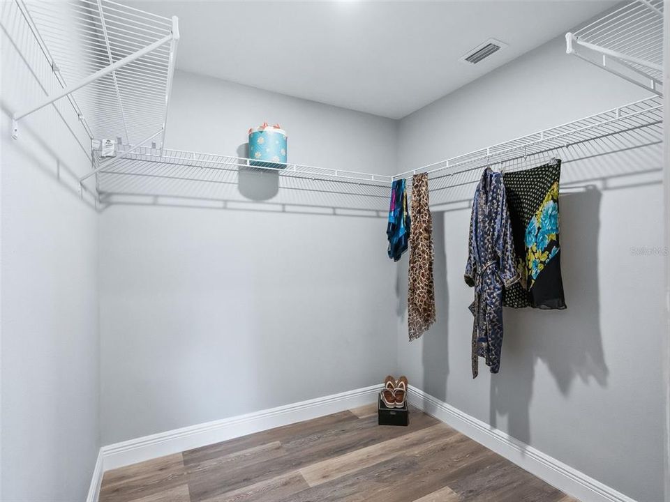 待售: $239,900 (3 贝兹, 2 浴室, 1333 平方英尺)