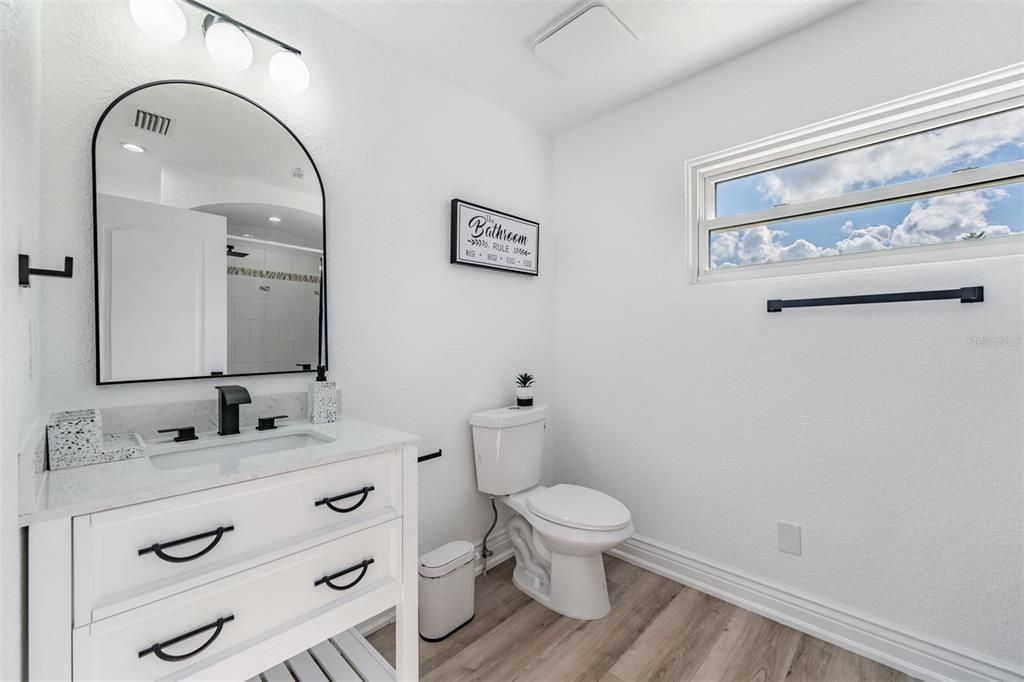 Activo con contrato: $789,000 (4 camas, 2 baños, 2041 Pies cuadrados)