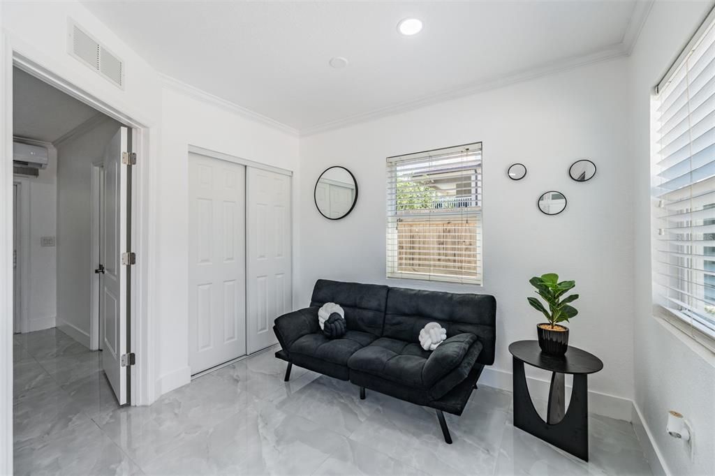 Activo con contrato: $789,000 (4 camas, 2 baños, 2041 Pies cuadrados)