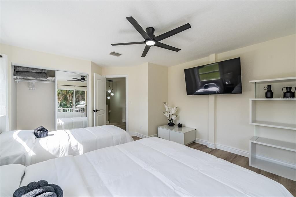 Activo con contrato: $789,000 (4 camas, 2 baños, 2041 Pies cuadrados)