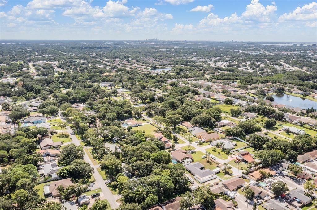 Activo con contrato: $789,000 (4 camas, 2 baños, 2041 Pies cuadrados)