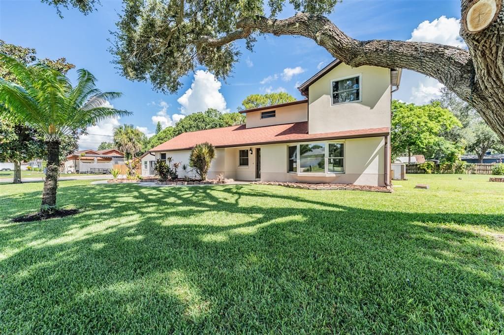 Activo con contrato: $789,000 (4 camas, 2 baños, 2041 Pies cuadrados)