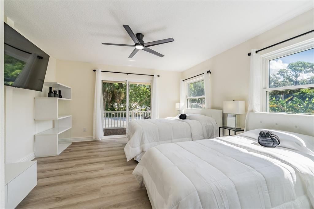 Activo con contrato: $789,000 (4 camas, 2 baños, 2041 Pies cuadrados)