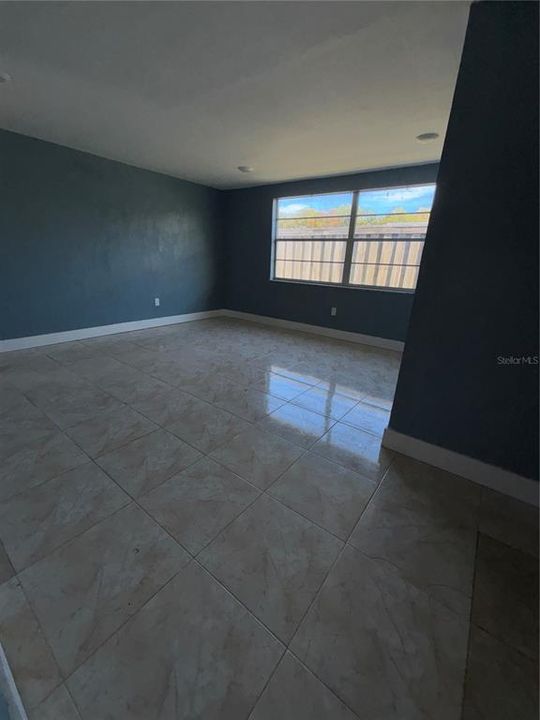 For Sale: $229,900 (3 beds, 2 baths, 1272 Square Feet)