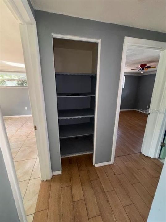 For Sale: $229,900 (3 beds, 2 baths, 1272 Square Feet)