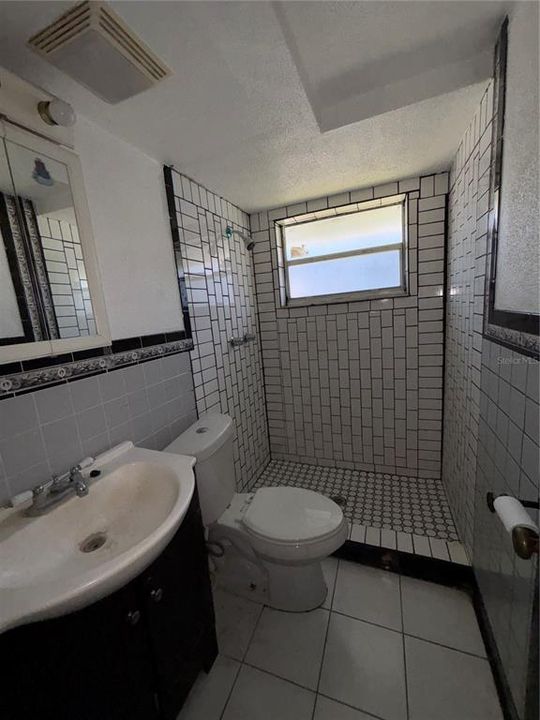 For Sale: $229,900 (3 beds, 2 baths, 1272 Square Feet)