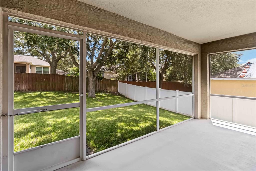 Под контрактом: $359,000 (3 спален, 2 ванн, 1481 Квадратных фут)