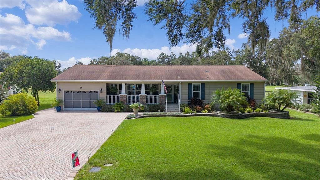 Activo con contrato: $337,500 (3 camas, 2 baños, 2220 Pies cuadrados)