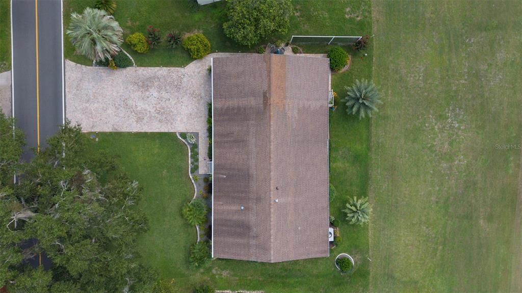 Activo con contrato: $337,500 (3 camas, 2 baños, 2220 Pies cuadrados)