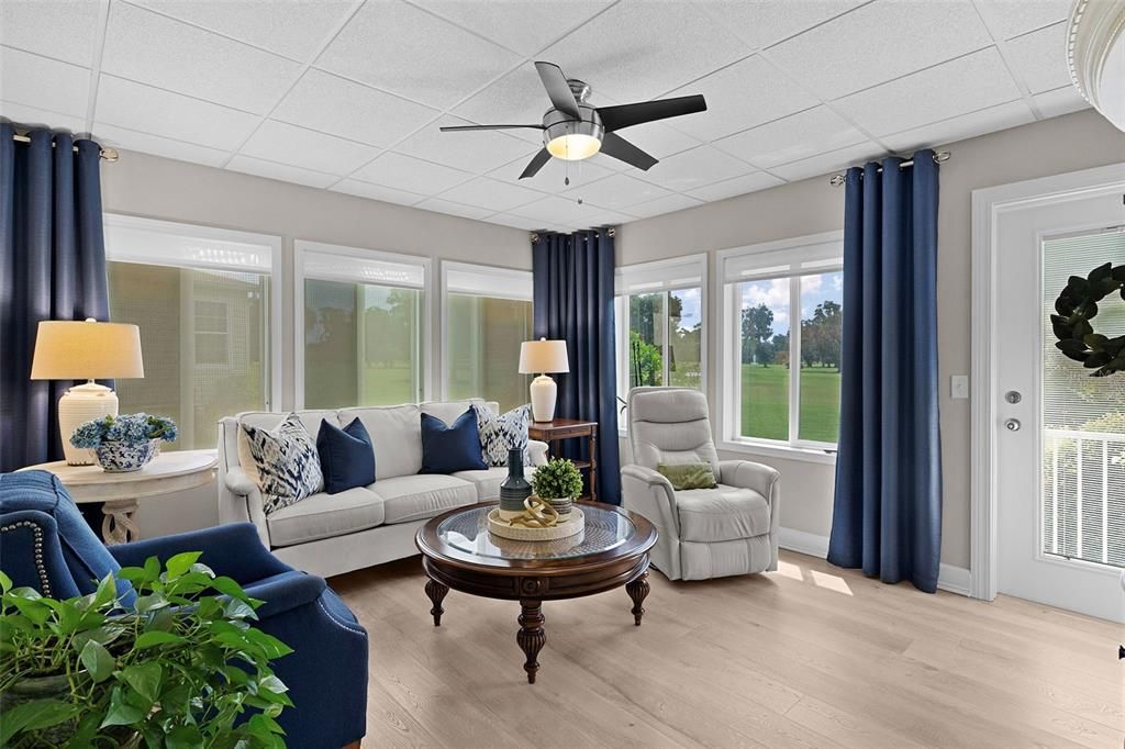 Activo con contrato: $337,500 (3 camas, 2 baños, 2220 Pies cuadrados)