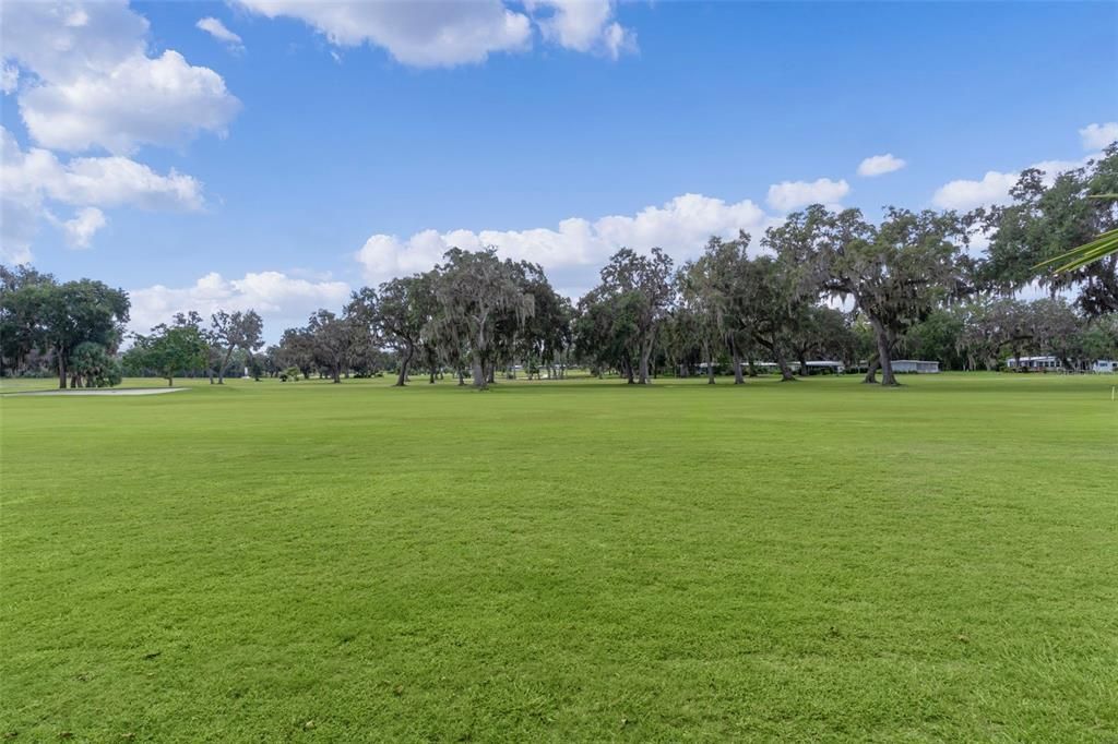 Activo con contrato: $337,500 (3 camas, 2 baños, 2220 Pies cuadrados)