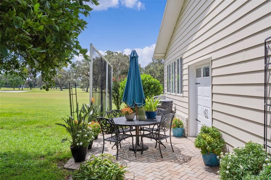 Activo con contrato: $337,500 (3 camas, 2 baños, 2220 Pies cuadrados)