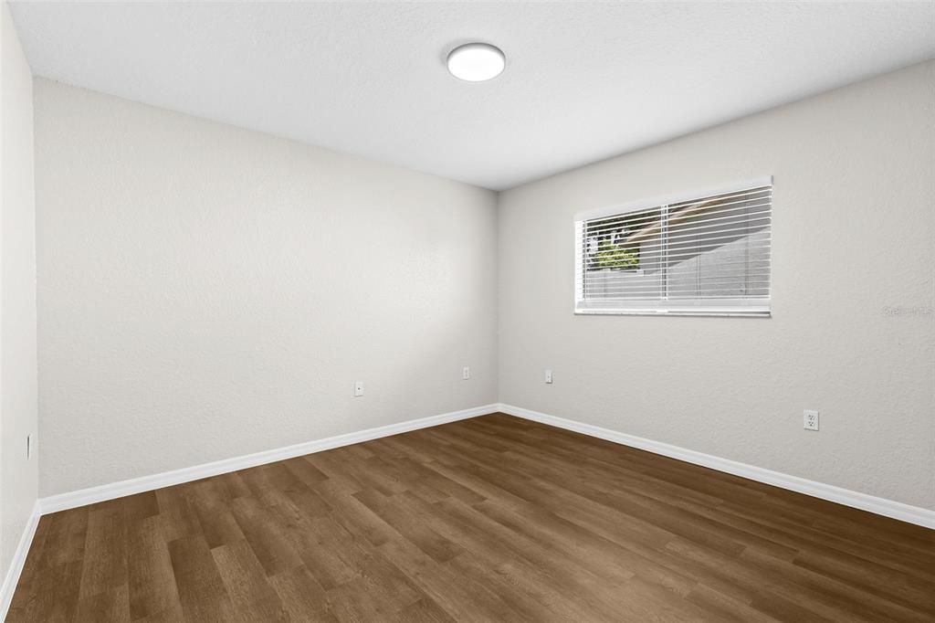 Под контрактом: $1,795 (3 спален, 2 ванн, 1806 Квадратных фут)