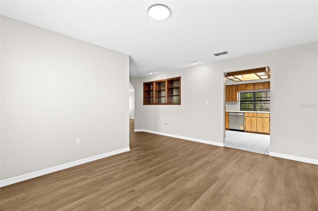 Под контрактом: $1,795 (3 спален, 2 ванн, 1806 Квадратных фут)