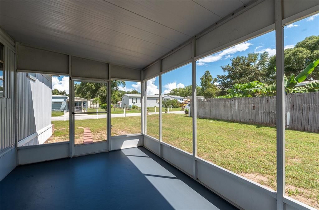 For Sale: $175,000 (2 beds, 2 baths, 720 Square Feet)