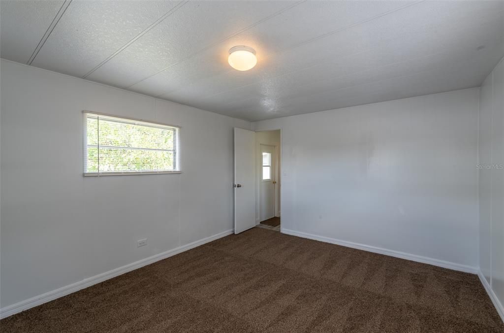 For Sale: $175,000 (2 beds, 2 baths, 720 Square Feet)