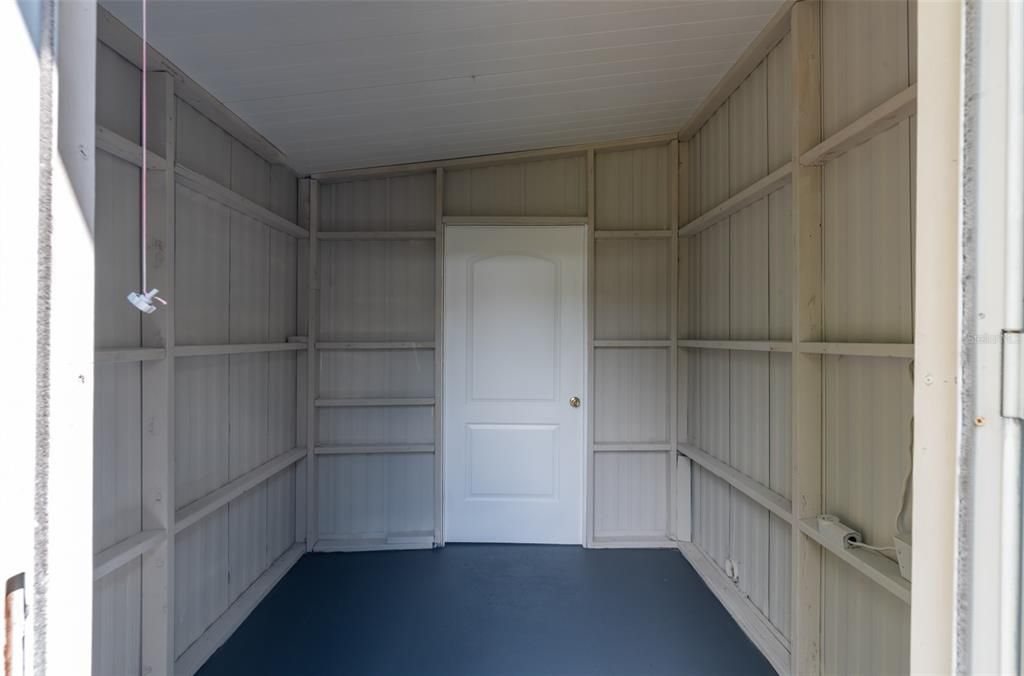 For Sale: $175,000 (2 beds, 2 baths, 720 Square Feet)