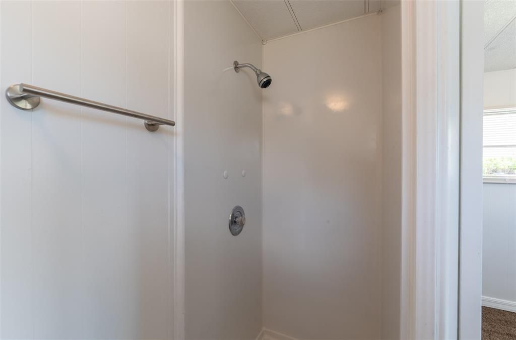 For Sale: $175,000 (2 beds, 2 baths, 720 Square Feet)