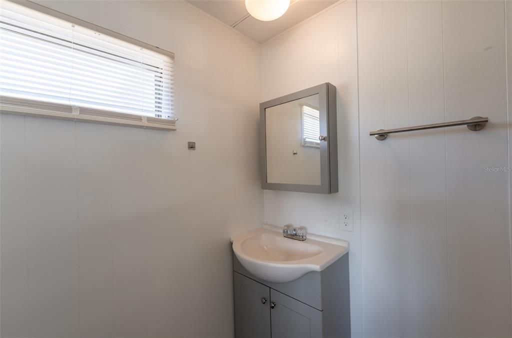 For Sale: $175,000 (2 beds, 2 baths, 720 Square Feet)