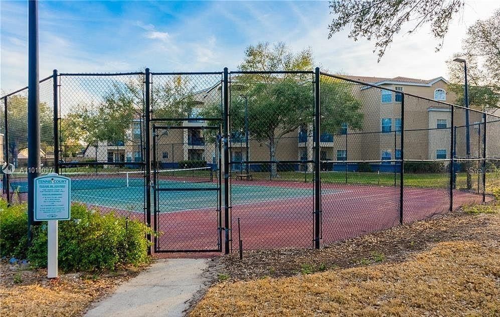 待售: $175,000 (2 贝兹, 2 浴室, 1080 平方英尺)