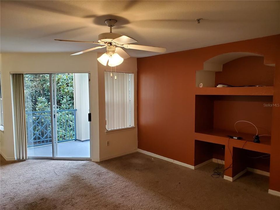 待售: $175,000 (2 贝兹, 2 浴室, 1080 平方英尺)