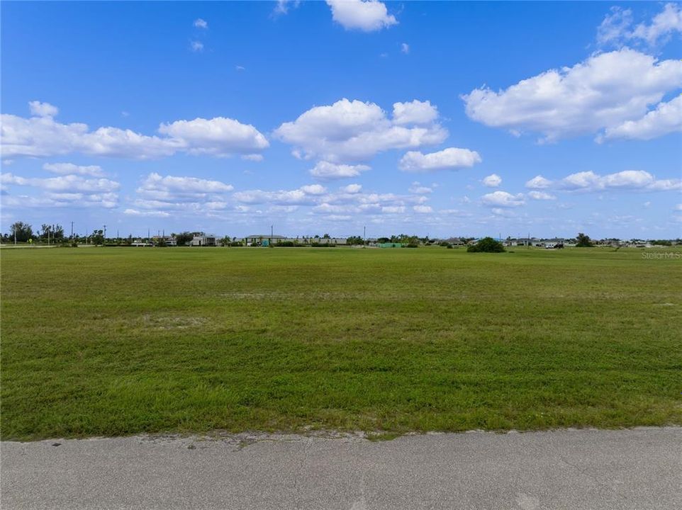 En Venta: $135,000 (0.46 acres)