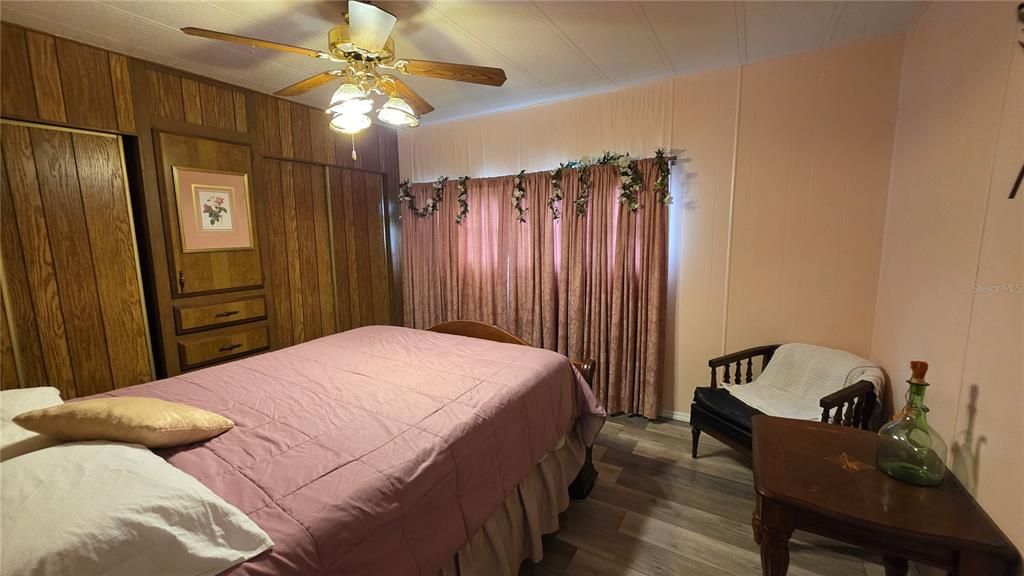 待售: $144,000 (2 贝兹, 2 浴室, 1248 平方英尺)