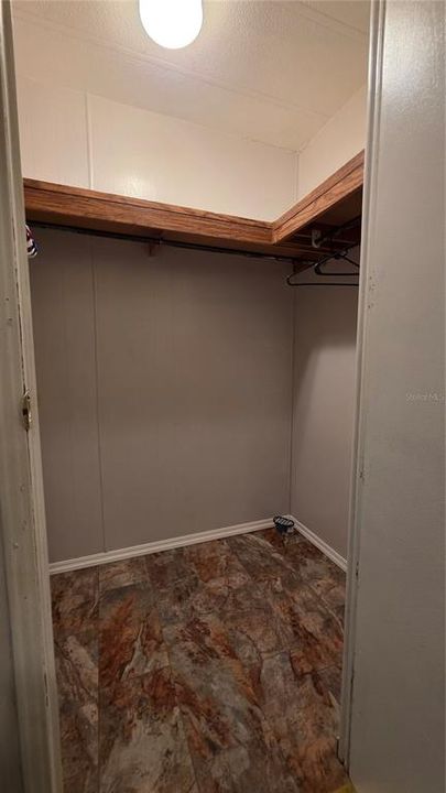 待售: $144,000 (2 贝兹, 2 浴室, 1248 平方英尺)