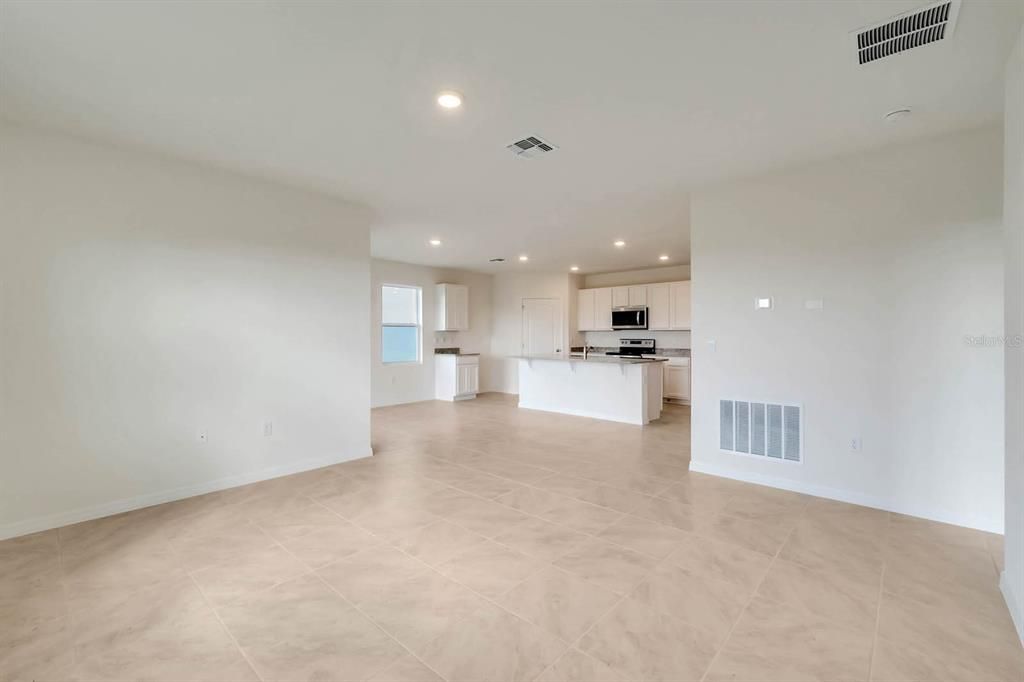 Active With Contract: $375,990 (4 beds, 2 baths, 1605 Square Feet)