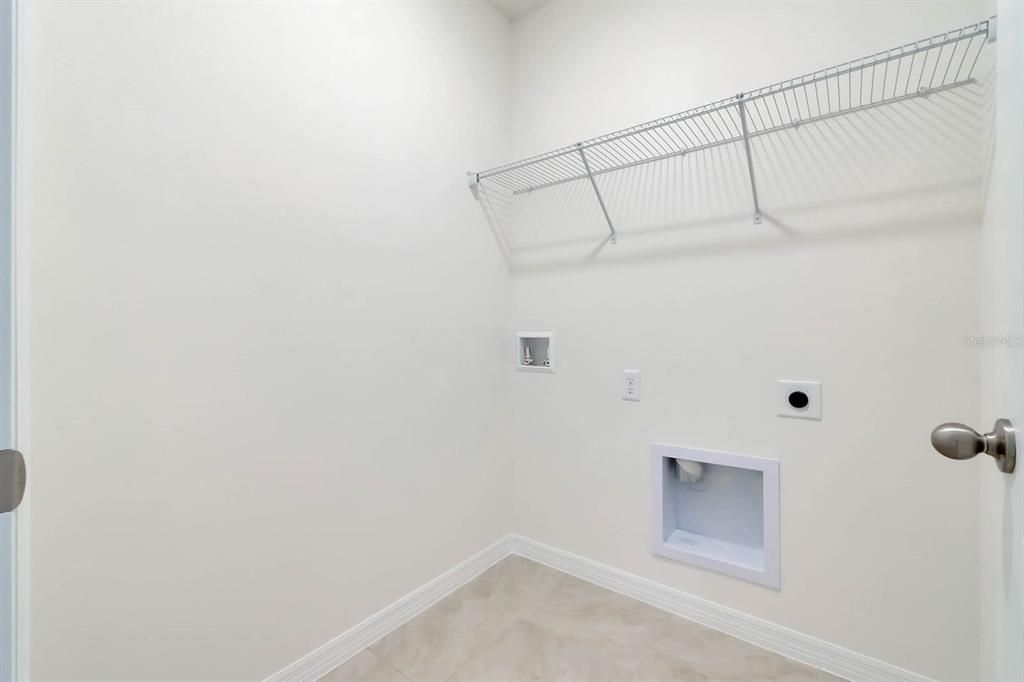 Active With Contract: $375,990 (4 beds, 2 baths, 1605 Square Feet)