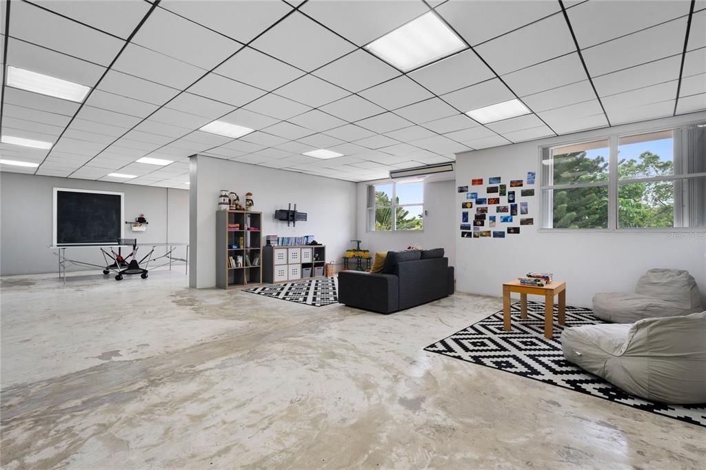 В аренду: $3,500 (3 спален, 2 ванн, 1717 Квадратных фут)