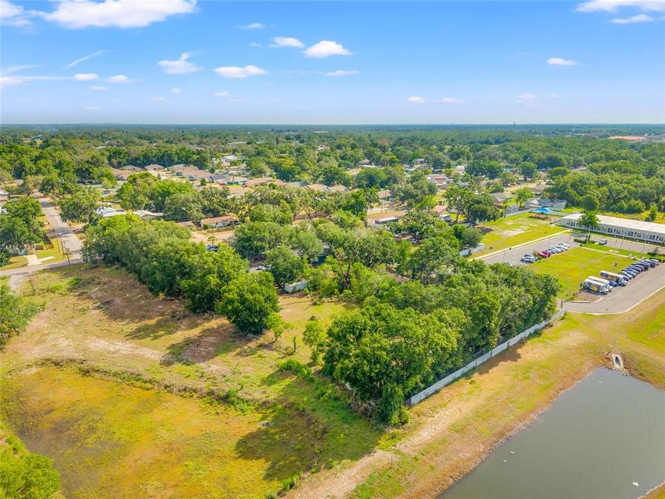 На продажу: $400,000 (1.00 acres)