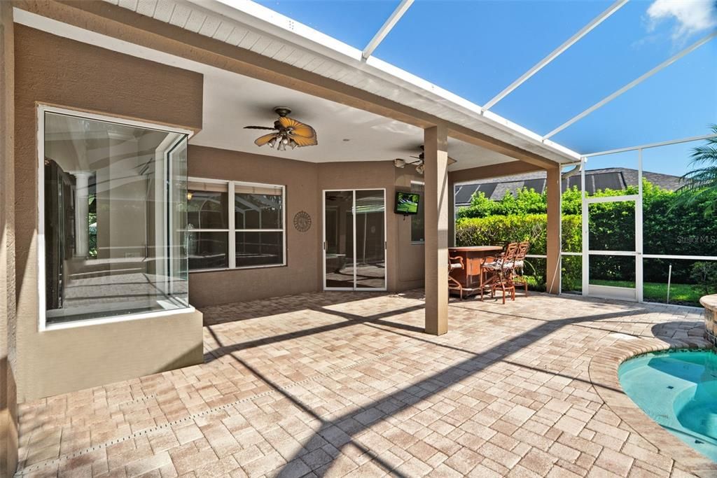 Active With Contract: $3,540 (4 beds, 3 baths, 2585 Square Feet)