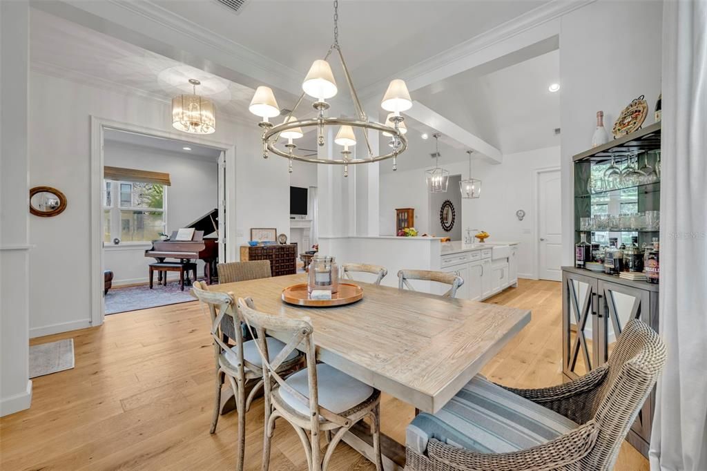 待售: $1,649,999 (4 贝兹, 3 浴室, 2860 平方英尺)